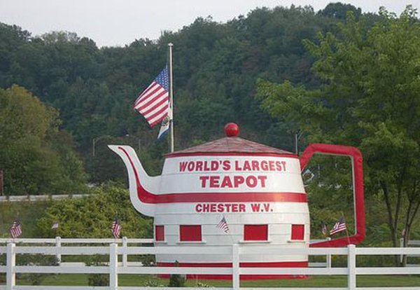 11-worlds-largest-teapot.jpg