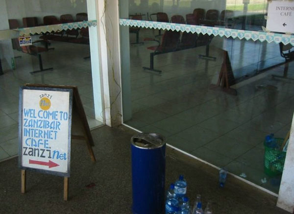 internet cafe all around the world