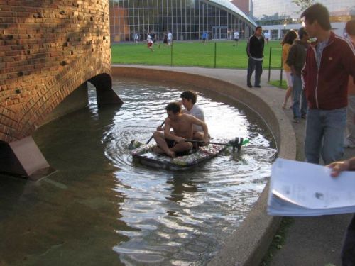 diy boat from pet bottle